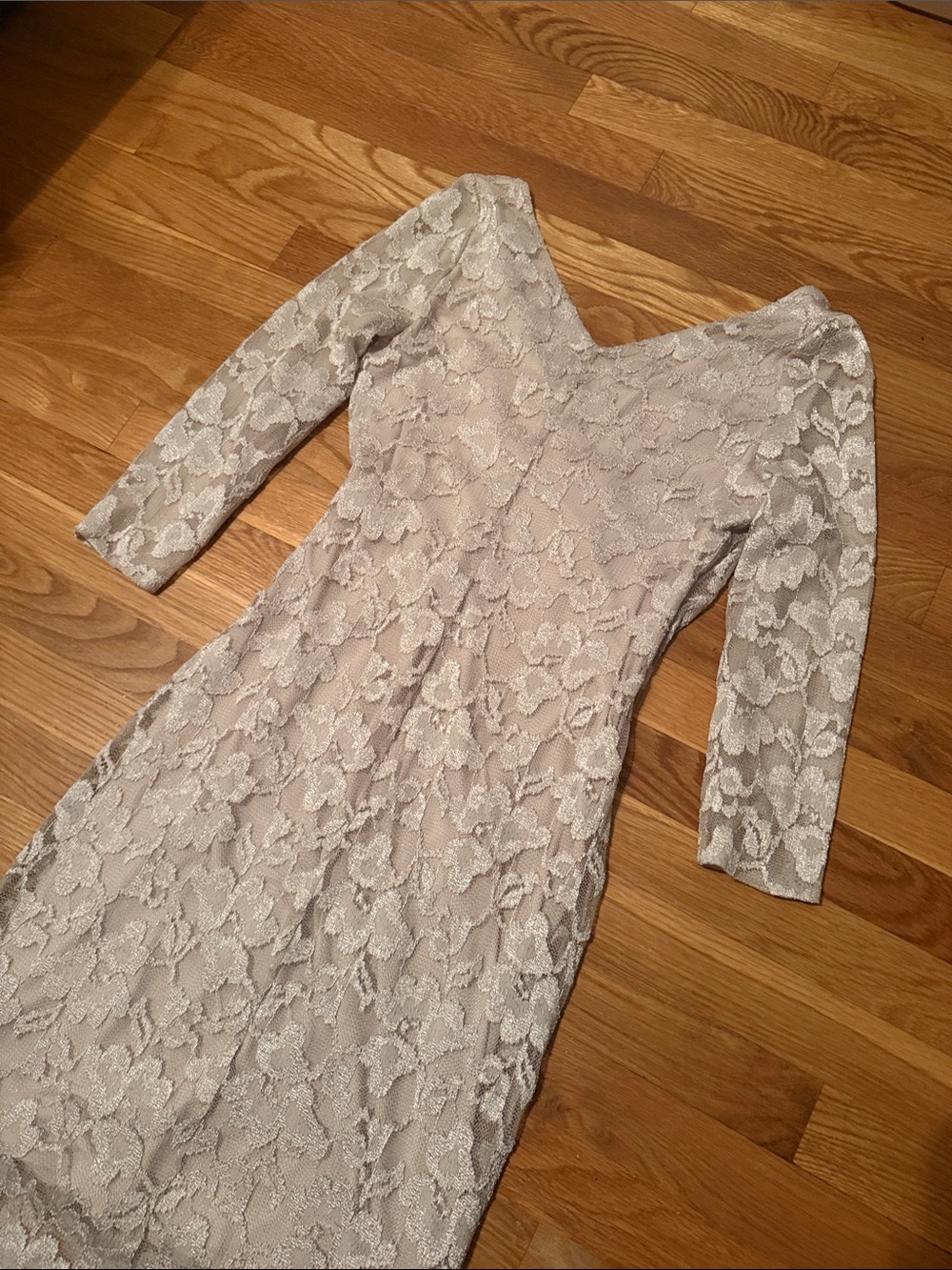 Lauren Ralph Lauren Ivory Lace Wrap-Style Long Sleeve Dress - Picture 9 of 9